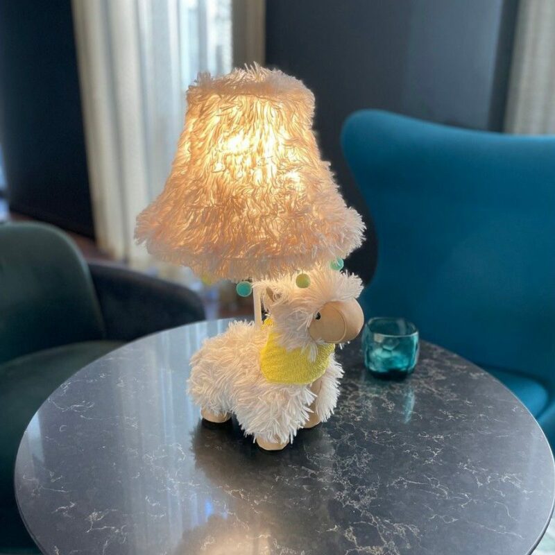 Bērnu galda lampa "Alpaka Alma"